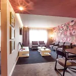 Хотел гранд