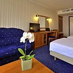 Хотел гранд 4*