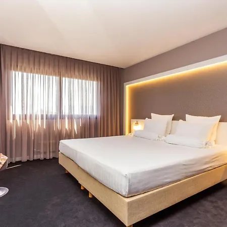 Grand Ξενοδοχείο 4*