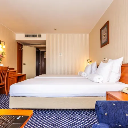 Grand Hotel