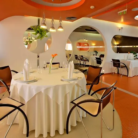 Grand 4* Plovdiv