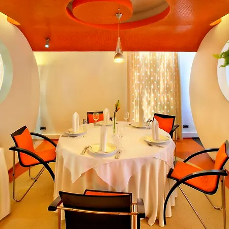 Hotel Grand 4*