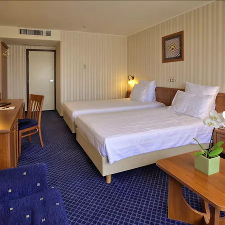 Hotel Grand