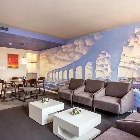 Hotel Grand