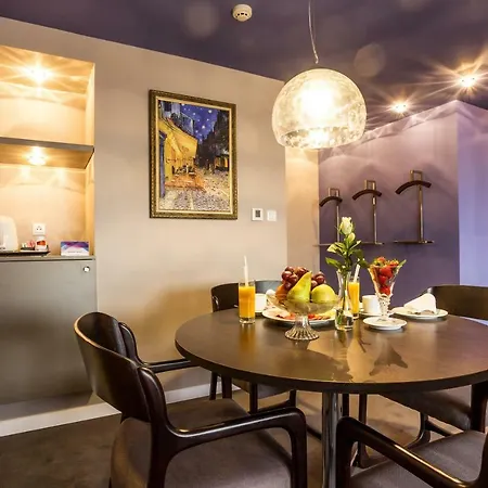 호텔 그랜드 플로브디프